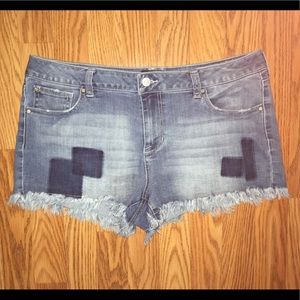 Celebrity Pink Mid-Rise Short Shorts